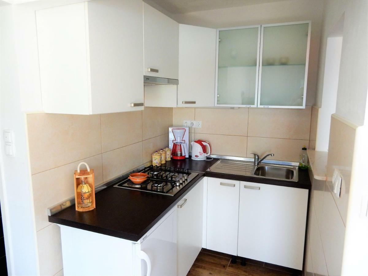 Apartments Indira Lovište Zewnętrze zdjęcie