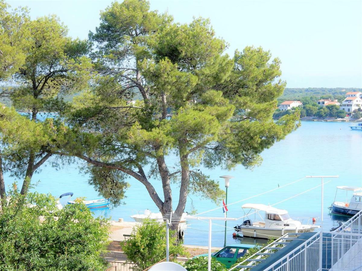 Apartments Indira Lovište Zewnętrze zdjęcie